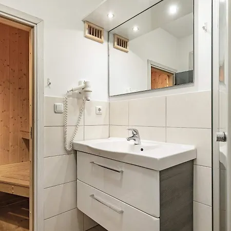 Two-bedroom In 20
