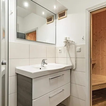 Two-bedroom In 20 Holiday home